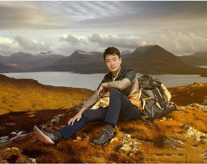 明星佟大为代言知名户品牌CAMEL骆驼.jpg 明星代言