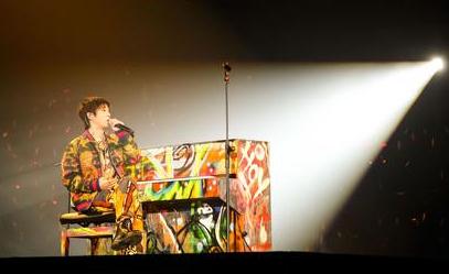 华晨宇2017火星演唱会完美谢幕 全新无字歌DEMO首次曝光