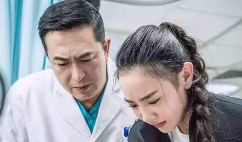 明星经纪:《急诊科医生》张嘉译韩欣芮演绎父女情深,柯蓝感觉像亲妈