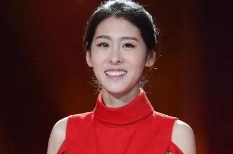 经纪公司:张碧晨加盟江苏卫视2018跨年演唱会 透露将会有突破性表演